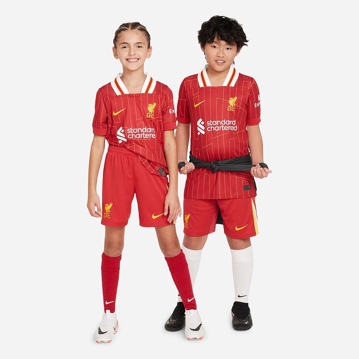 AN312994 Liverpool FC Thuisshort Junior