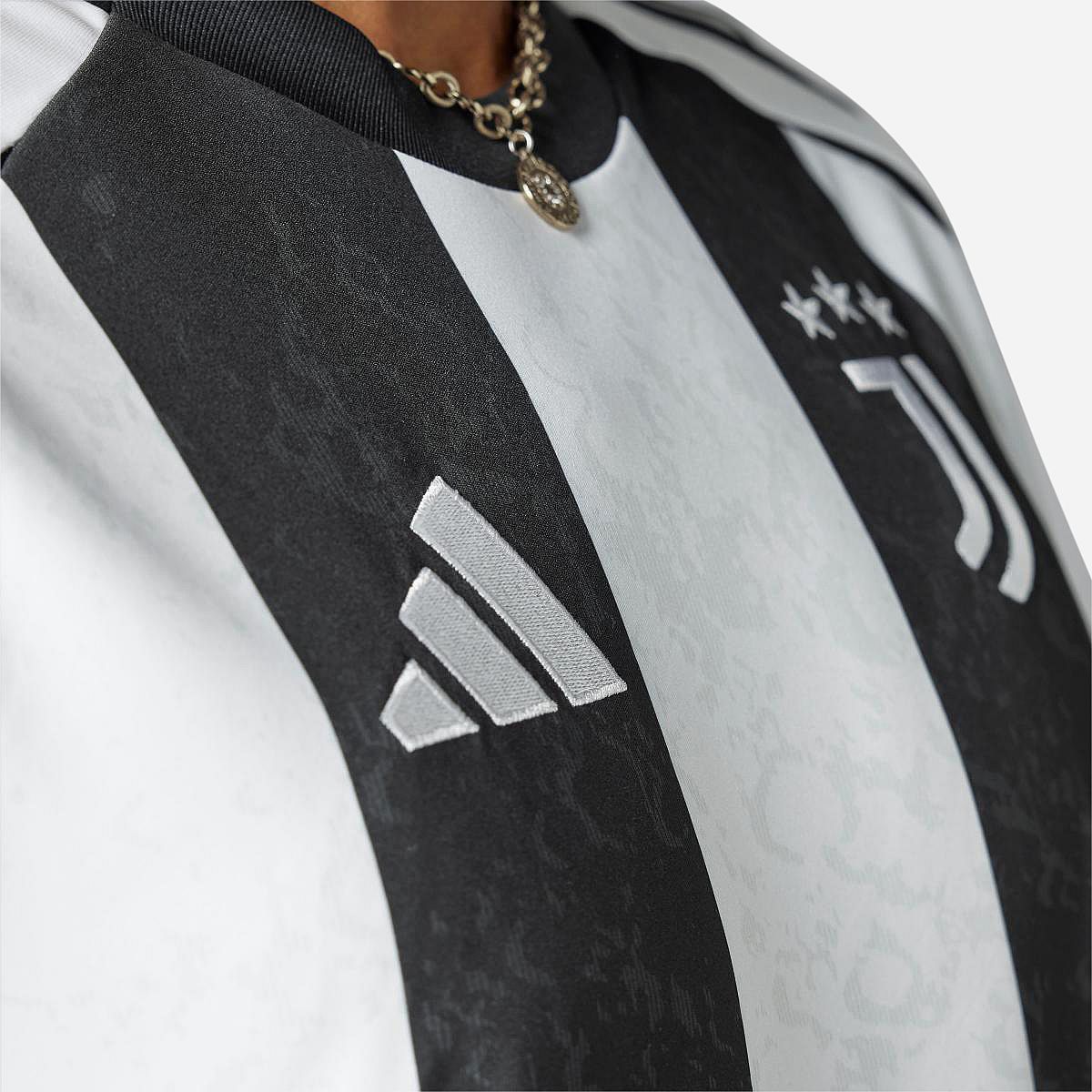 AN312172 Juventus FC Thuisshirt 2024/2025 Senior - PRE-ORDER - Levering vanaf 30 juli