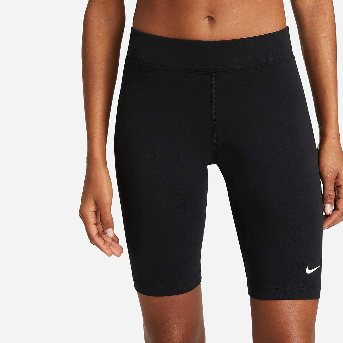 AN265530 Sportswear Essential Women's Short