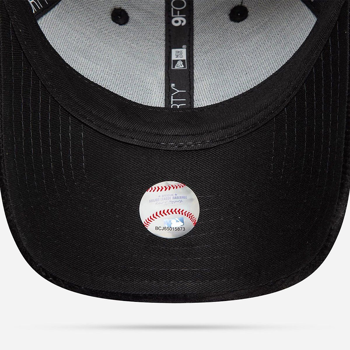 AN320732 NY Yankees Cap 