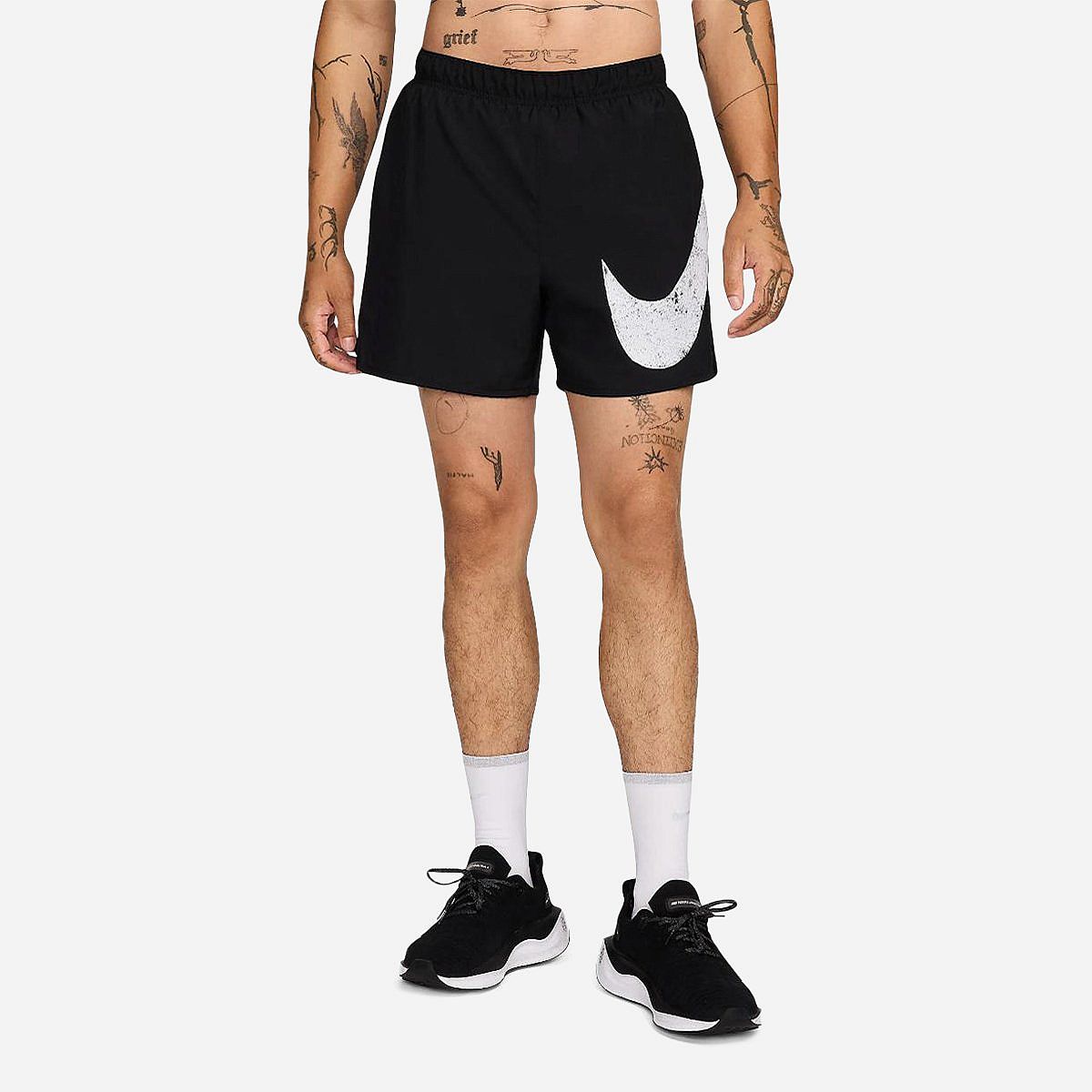 AN316572 Challenger Swoosh Dri-Fit 5 Inch Short  Heren