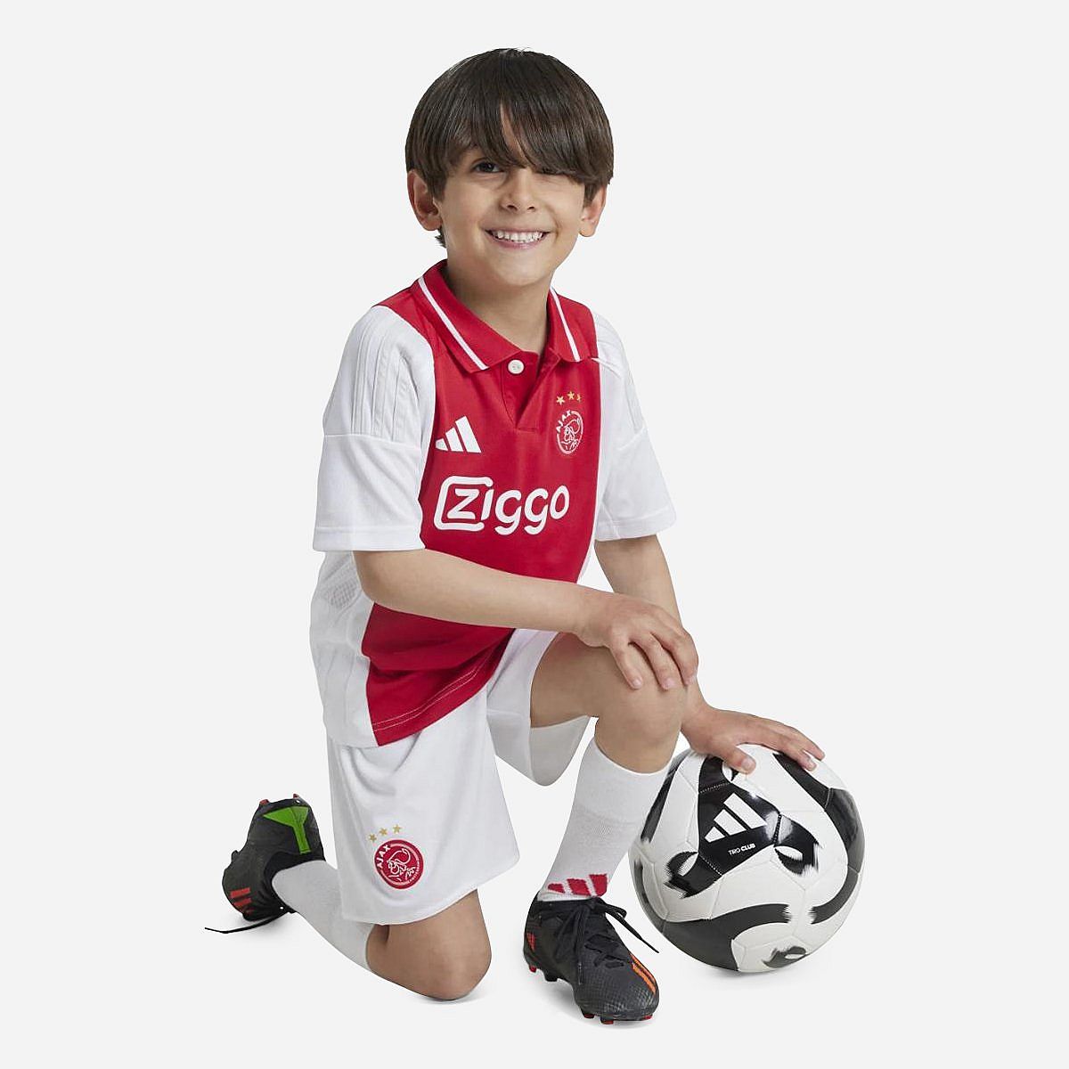 AN311284 Ajax Thuis Minikit 2024/2025 - PRE-ORDER