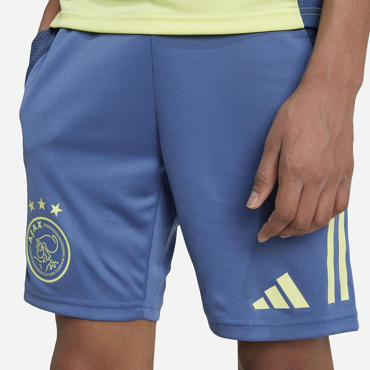 AN312304 Ajax Trainingsshort 2024/2025 Junior