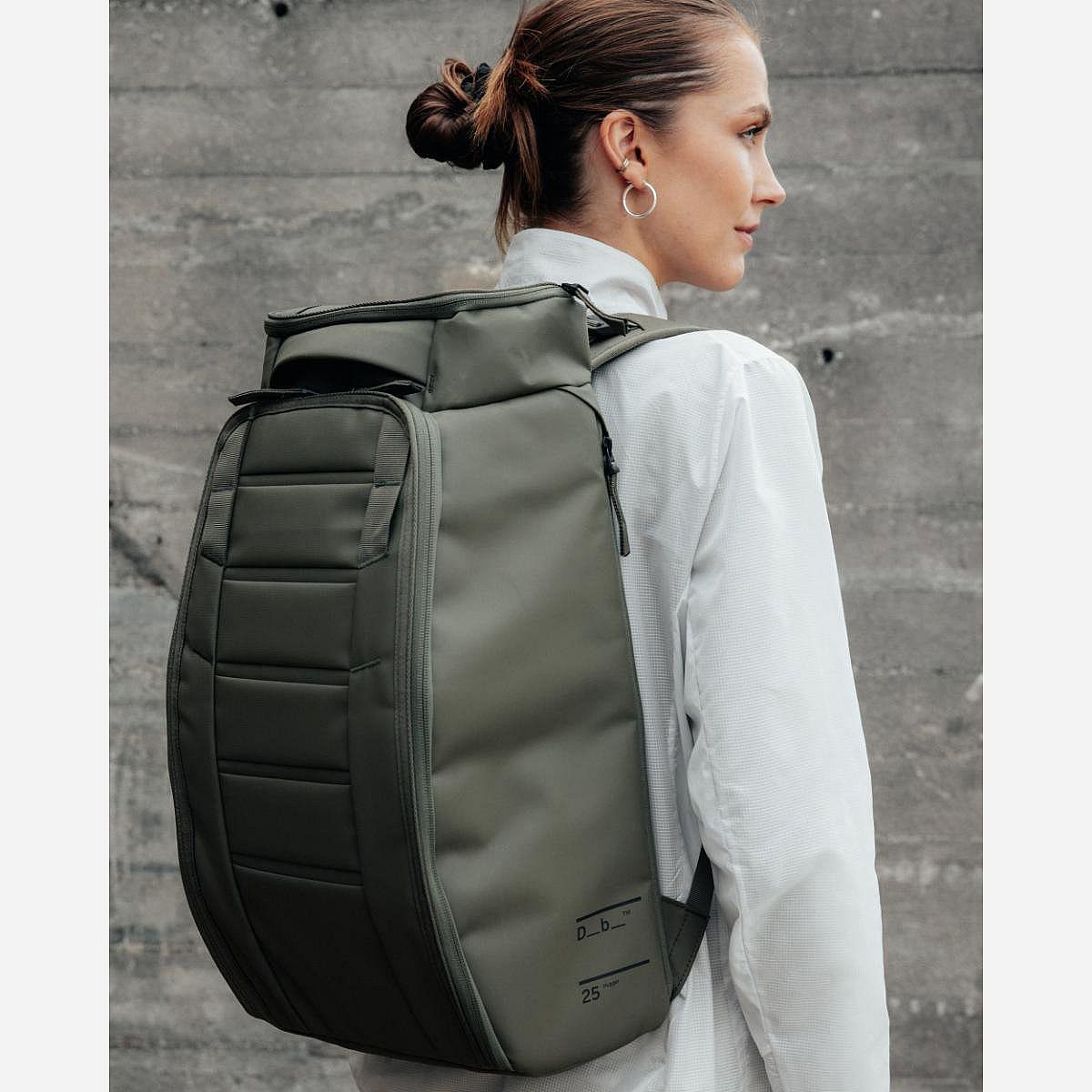 AN300509 Hugger Backpack 25L