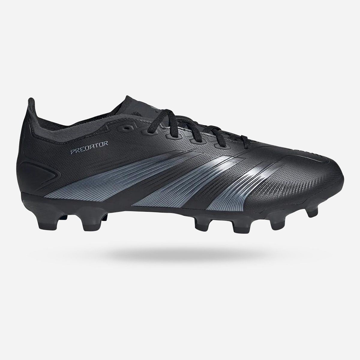 AN308885 Predator 24 League Low MG Voetbalschoenen