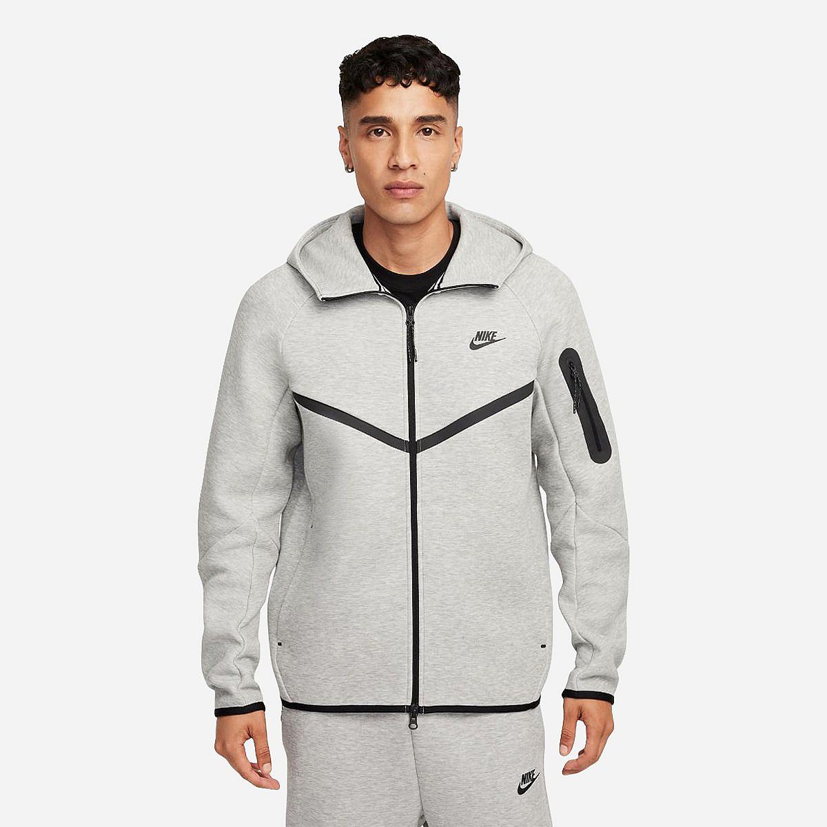 AN319013 Tech Fleece Hoodie Heren 2025