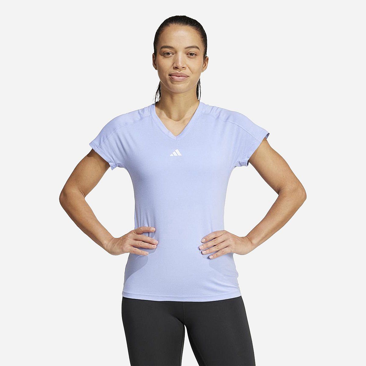 AN318687 AEROREADY Train Essentials T-shirt Dames