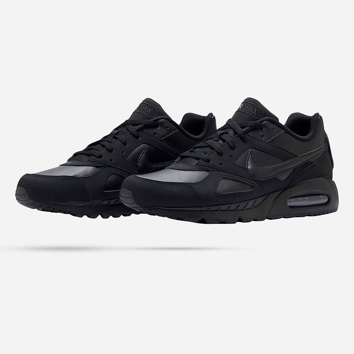 AN316801 Air Max Ivo Leather Sneakers