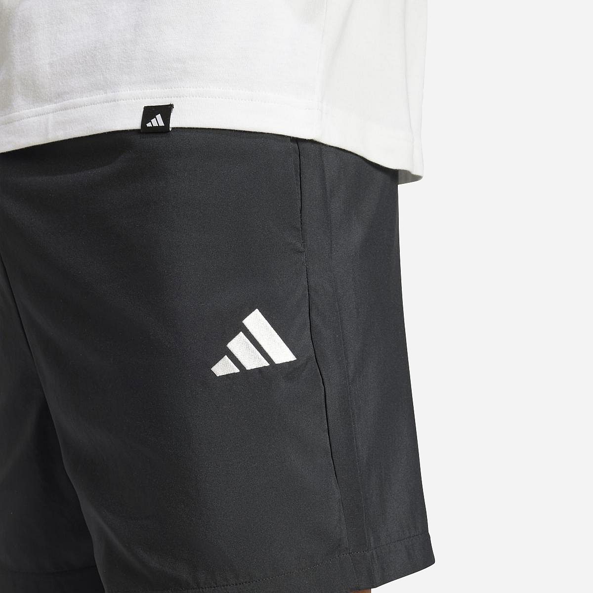 AN320914 Essentials Small Logo Chelsea Shorts