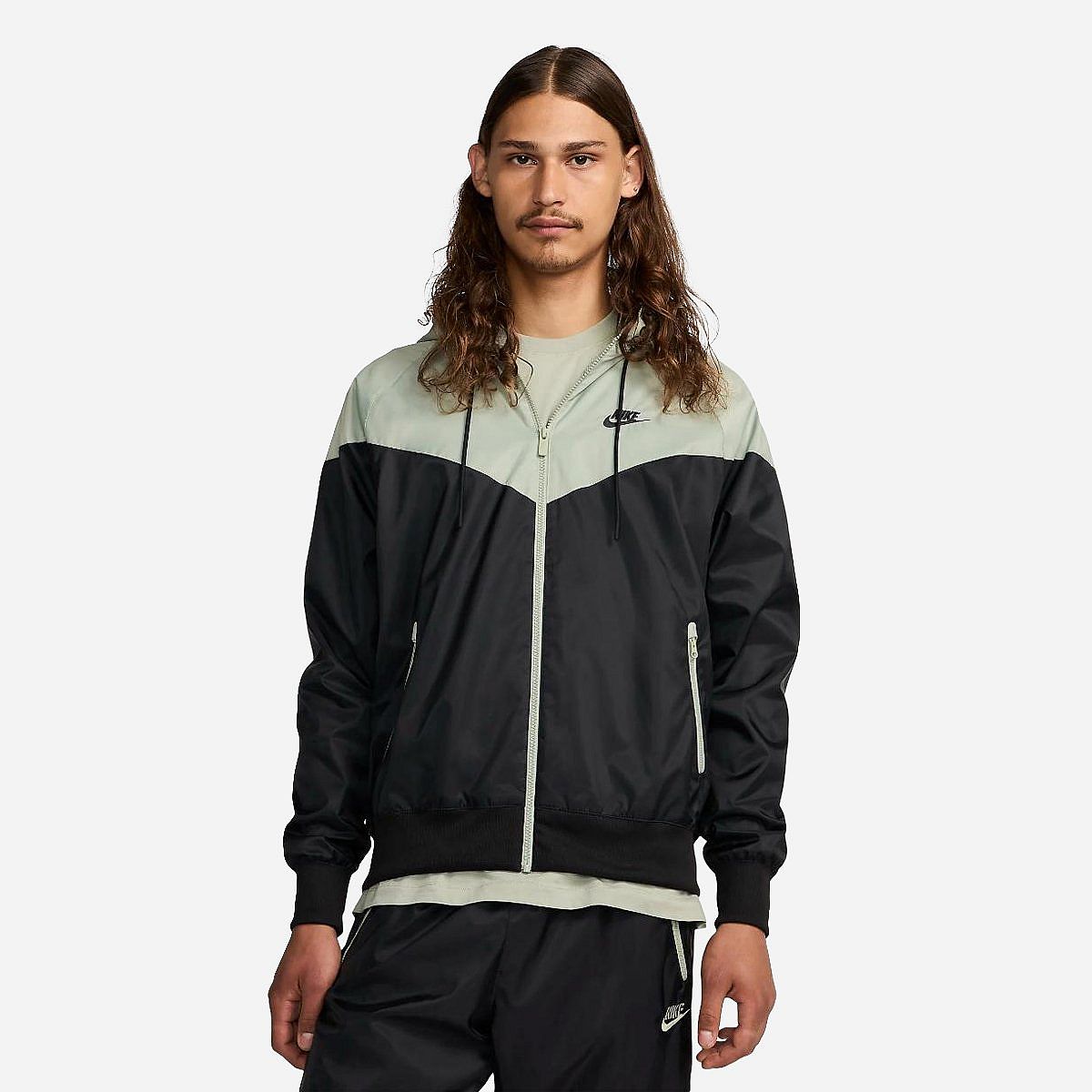 AN316672 Sportswear Heritage Essentials Windrunner