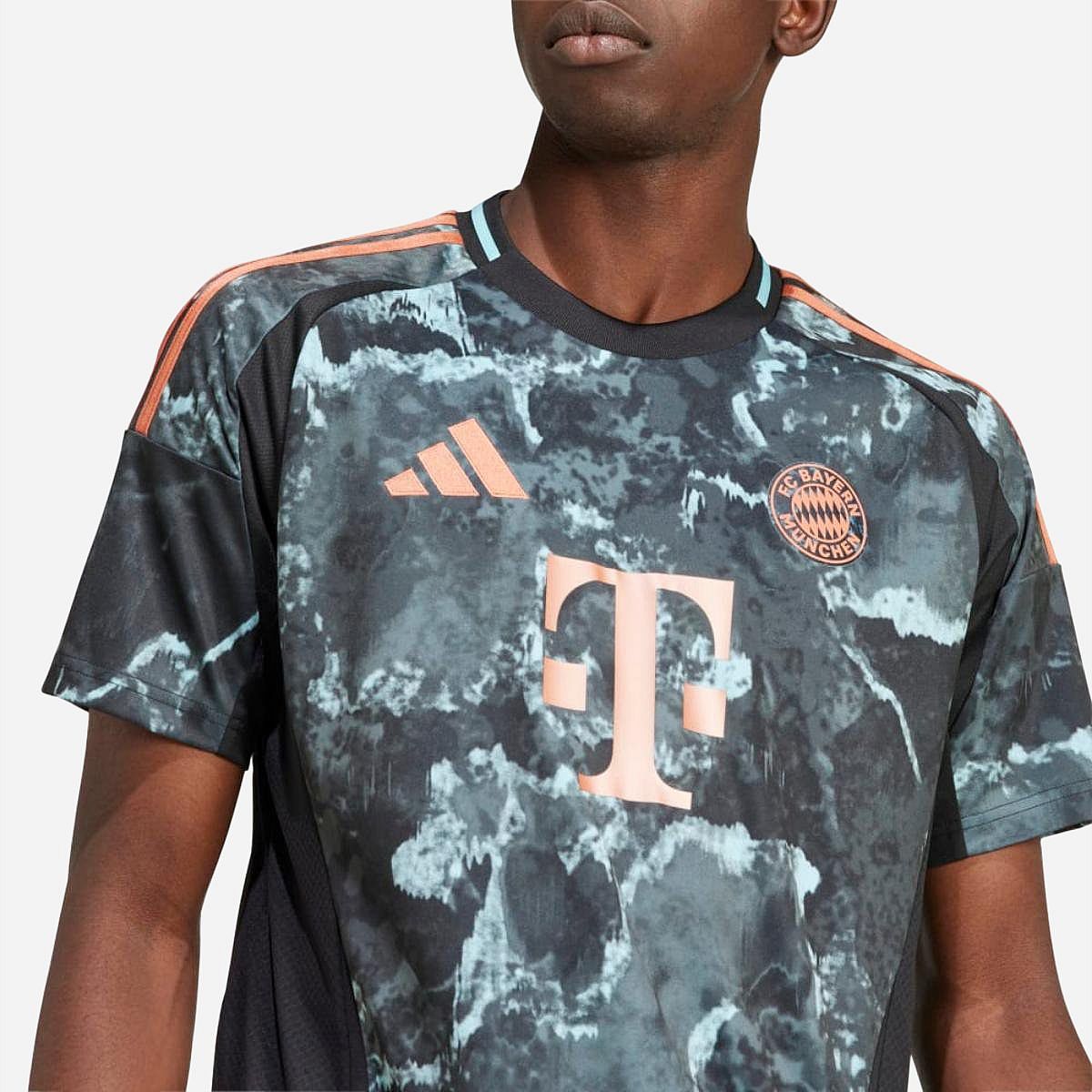 AN312184 FC Bayern München Uitshirt 2024/2025 Senior - PRE-ORDER - Levering vanaf 31 juli