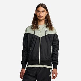 Nike Sportswear Heritage Essentials Windrunner