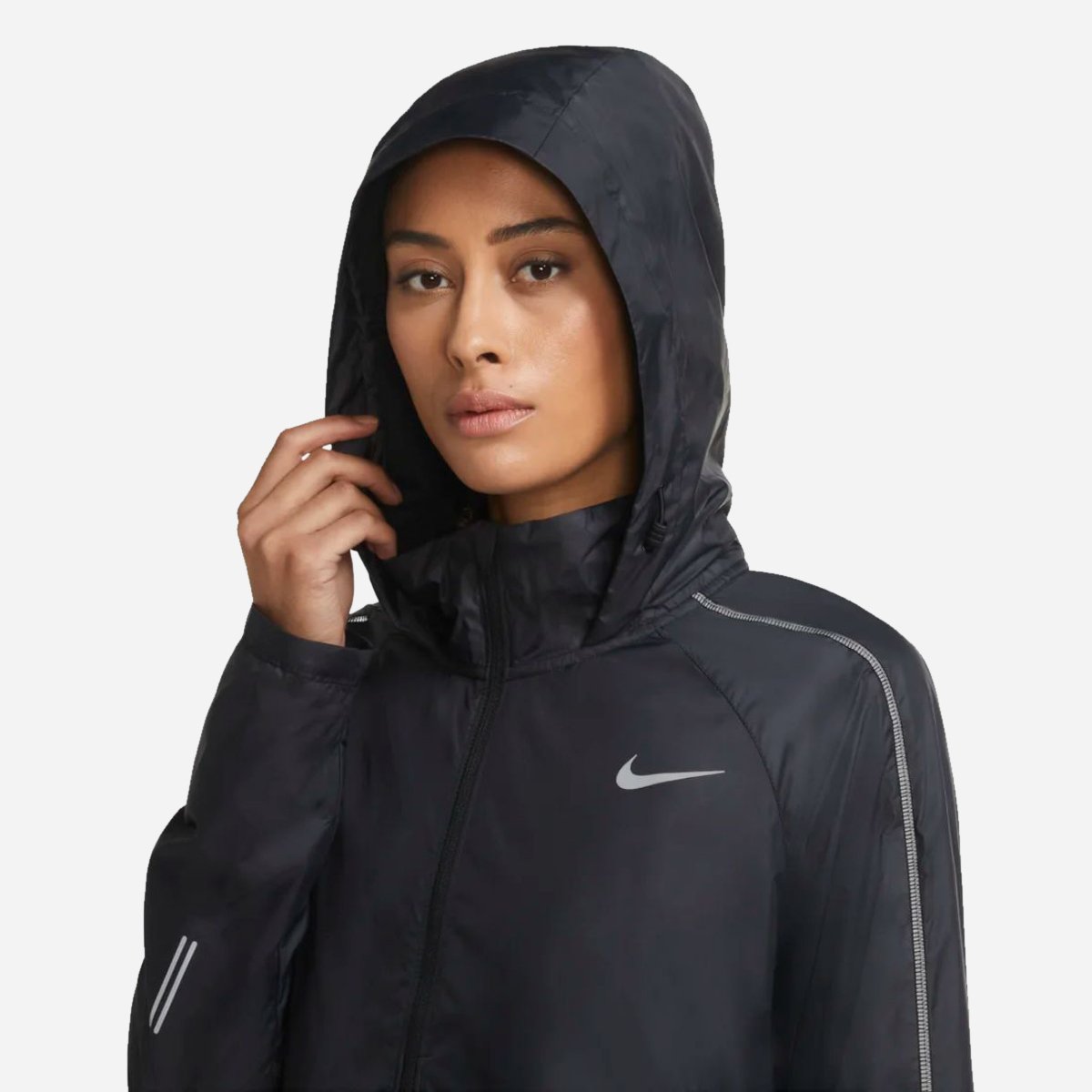 Nike shield 2025 women's running jacket